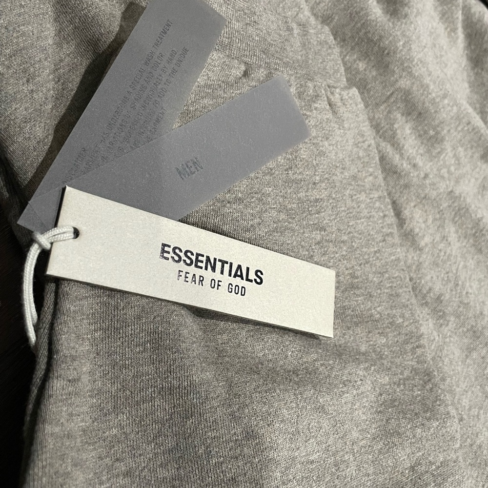 Fear of God Essentials Hoodie Heather grey FW24 Size L Heavyweight Fleece - Picture 3 of 4